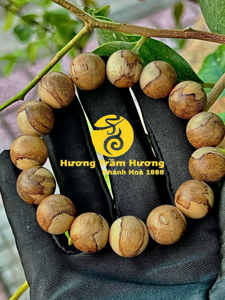 Vòng Trầm Hương Phú Quý Khánh Hòa 14 Ly