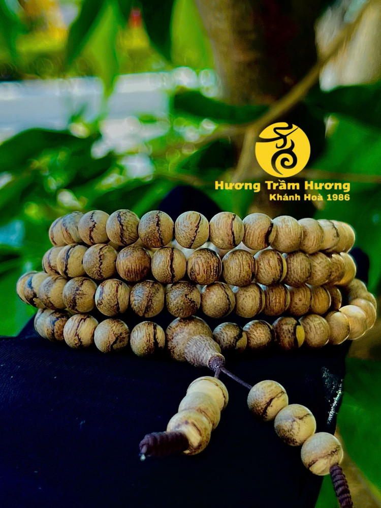 Vòng Trầm Hương 108 Hạt 7 Ly Thanh Mộc Kim Tiền – Trầm Bông Tự Nhiên Khánh Hòa