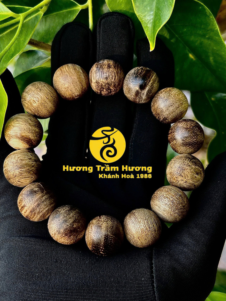 Vòng Trầm Nam 16mm Mộc Vương Tài