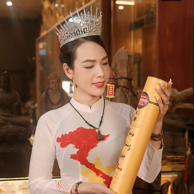 Hương Trầm Hương