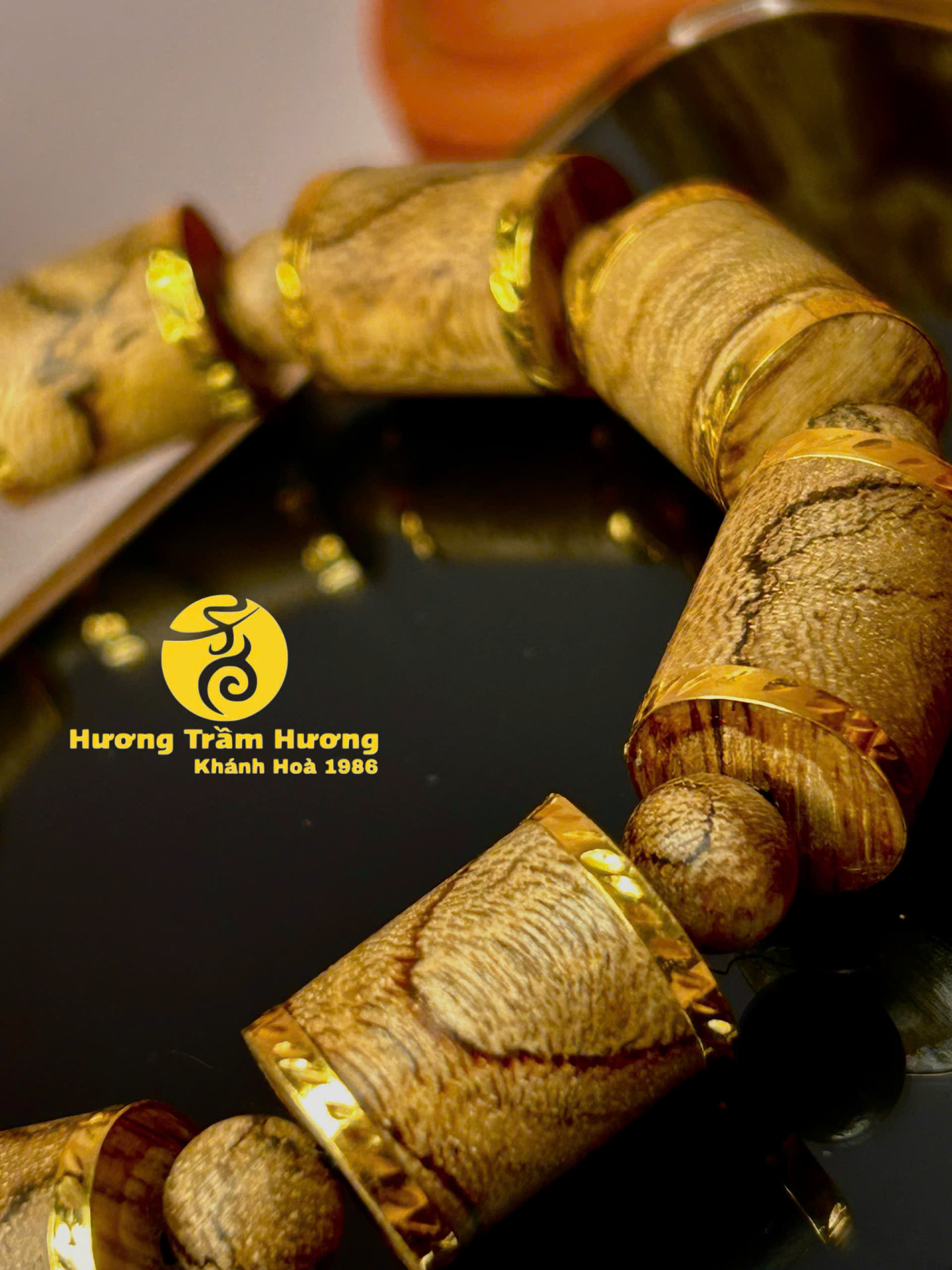 Trúc Tài Lộc Bọc Vàng 18K – Vòng Trúc Thiết Kế Đặc Biệt