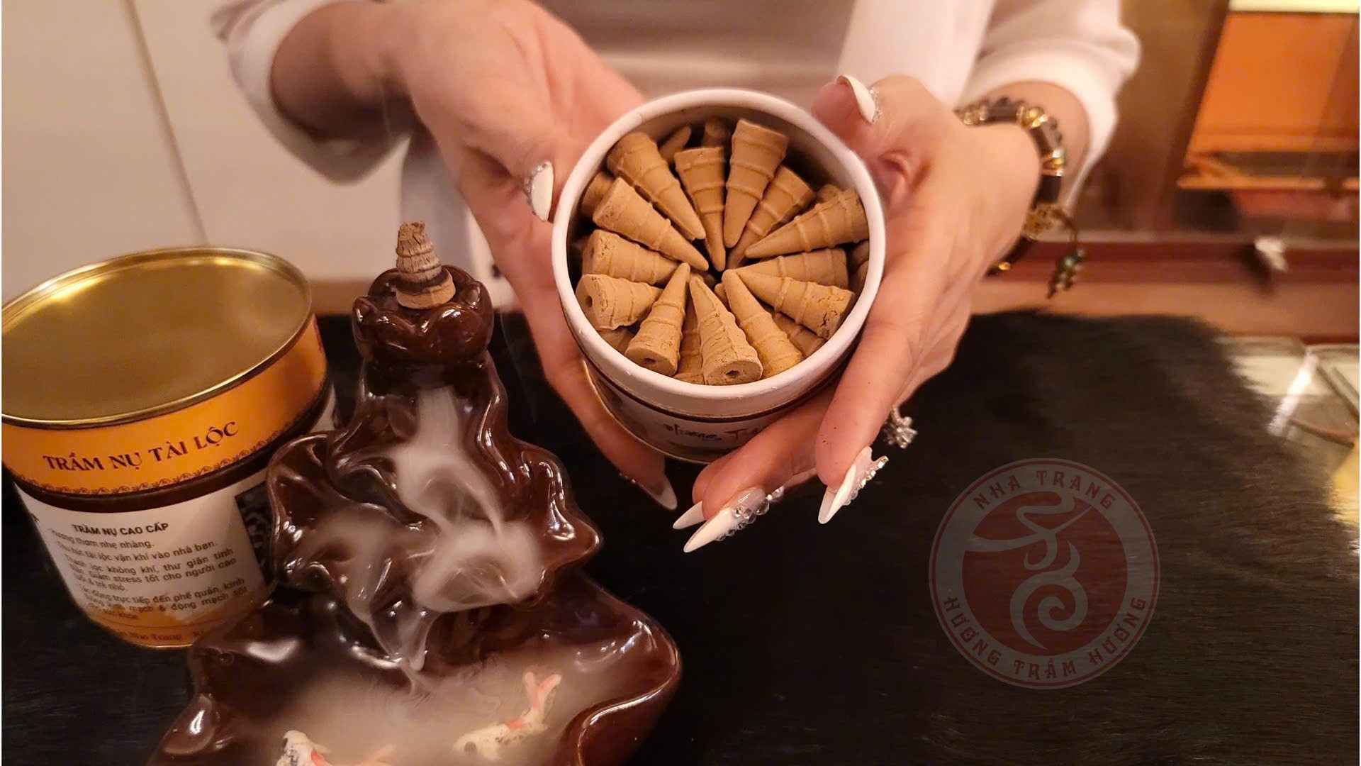 Trầm Nụ Tài Lộc