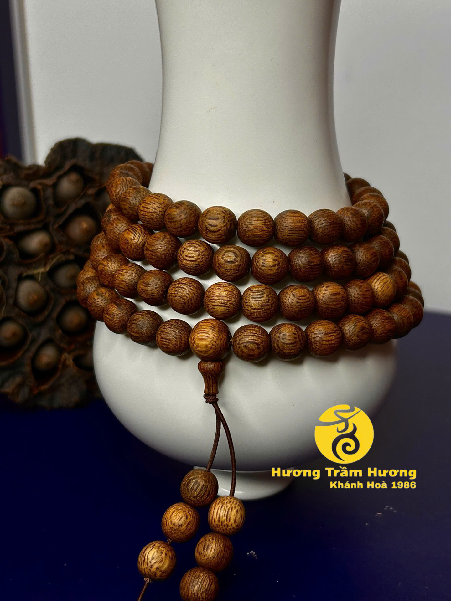 Vòng Trầm Hương 108 Hạt 8Ly Nam Ngũ Kim Công – Mạnh Mẽ, Tinh Tế Từ Hương Trầm Thiên Nhiên