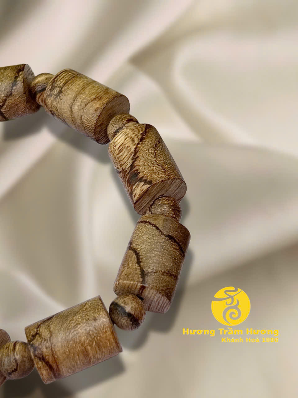 Vòng Couple Trúc Tài Lộc – Vòng Trầm Hương Đốt Trúc Cho Nam Và Nữ