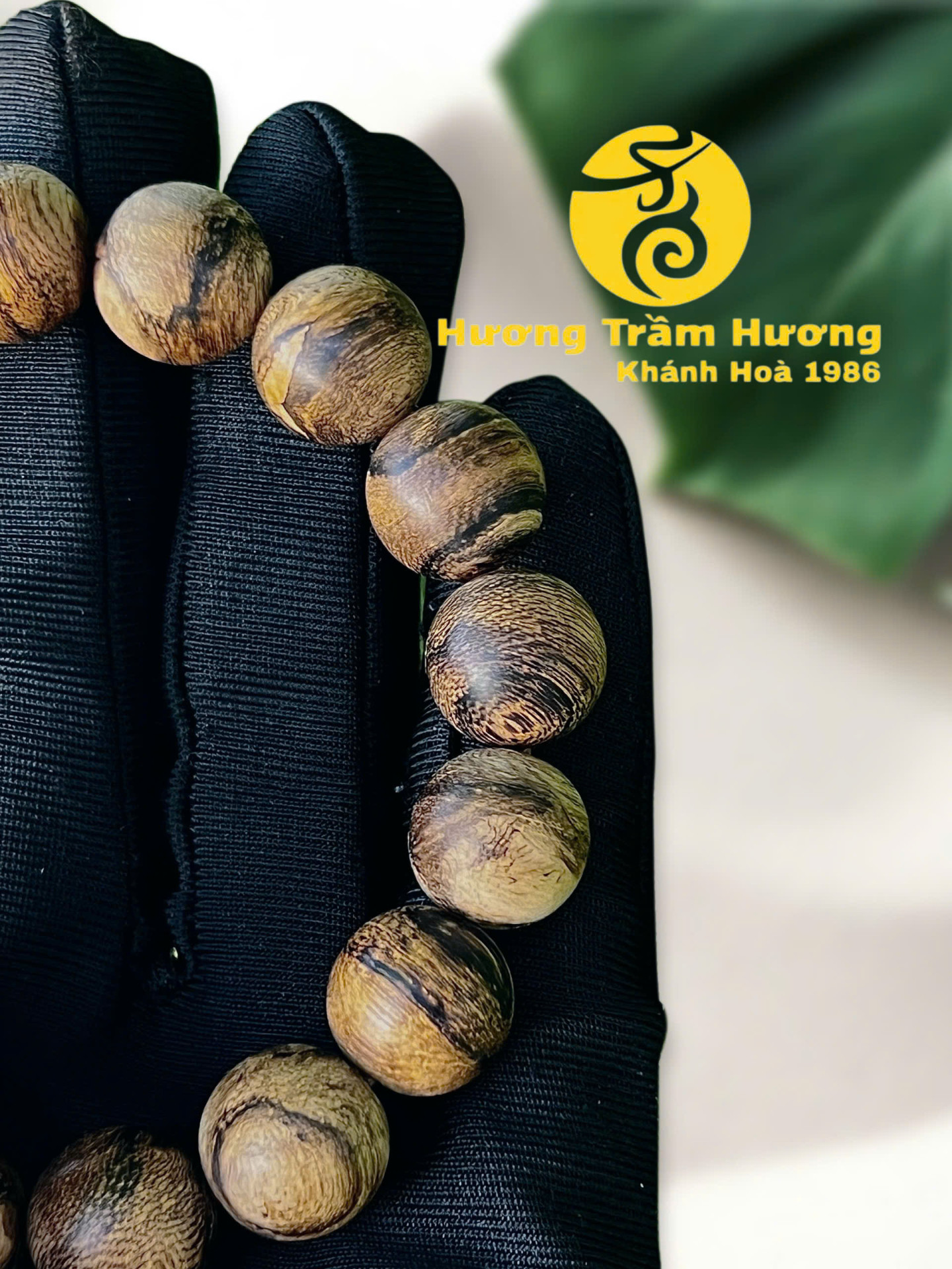 VÒNG TRẦM BÔNG 12 LY ĐẮC MỘC AN – Trầm Hương Khánh Hòa Cho Nam