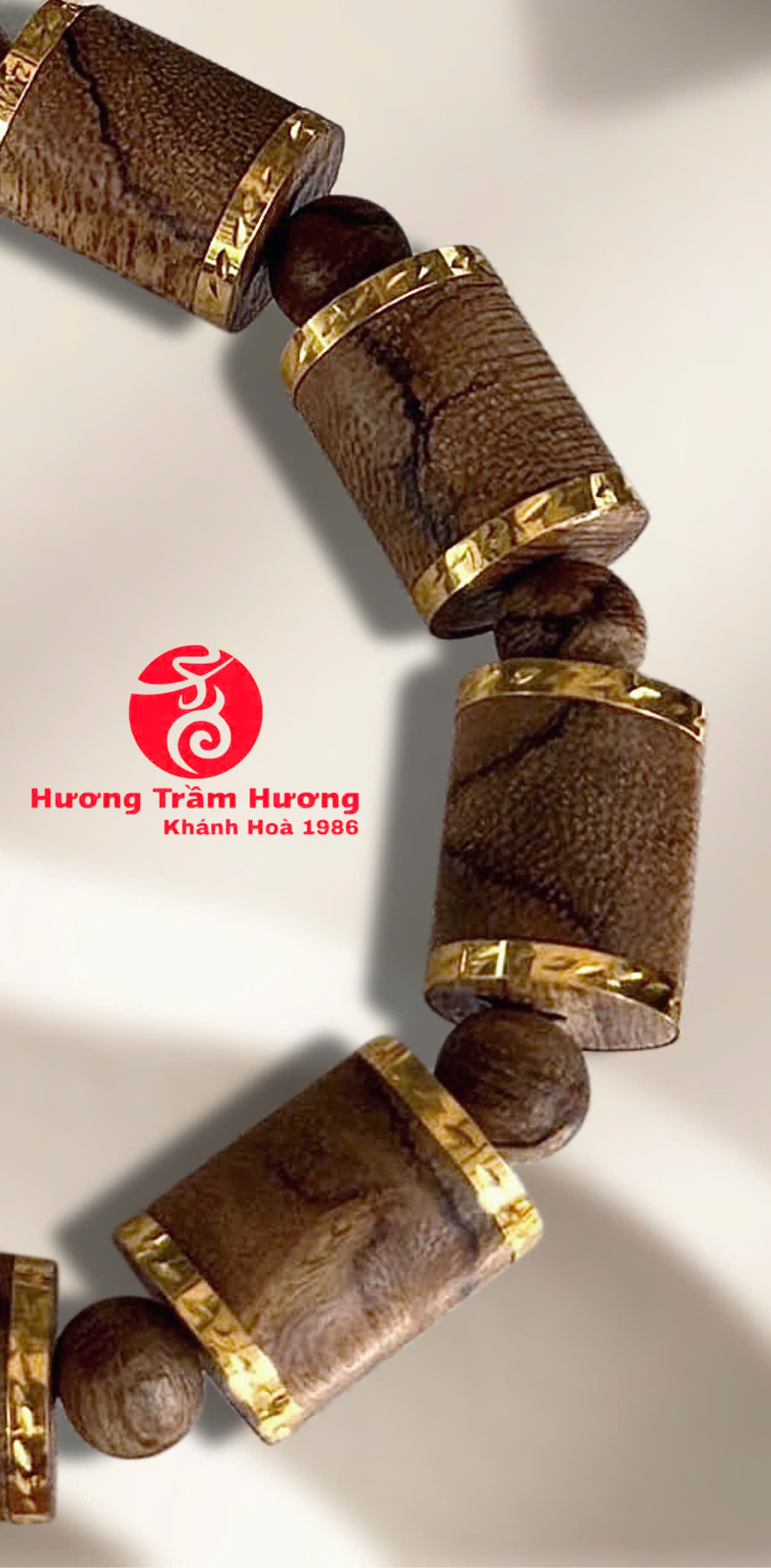 Vòng Trầm Hương Khánh Hòa Trúc Bông Tài Lộc Tinh Hoa Bọc Vàng 18K