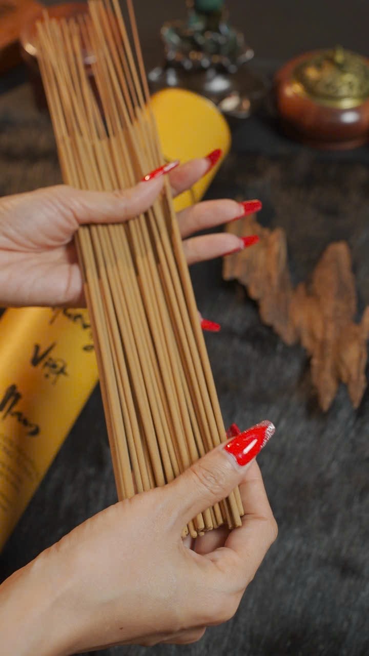 Nhang Trầm Gia Tiên Đặc Biệt
