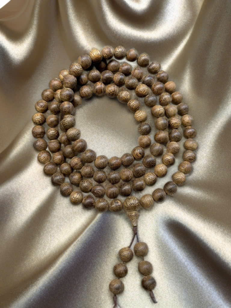 Cát Tường Như Ý – Chuỗi trầm hương 108 hạt thanh lịch và tinh tế