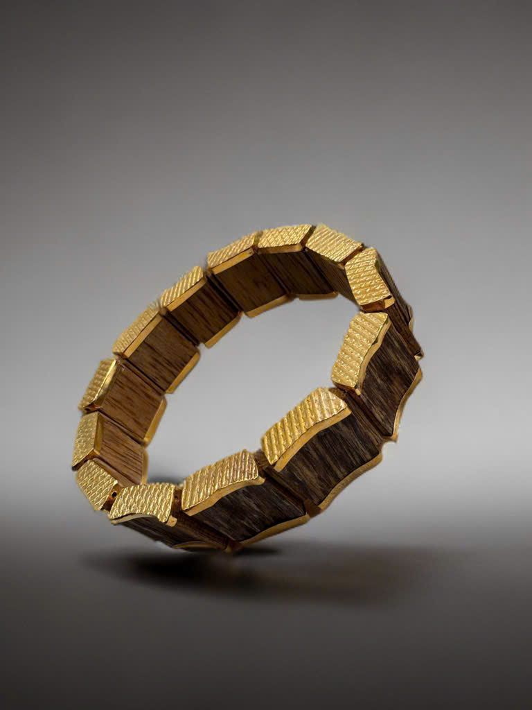 Kim Tài Bảo Lộc – Lắc tay trầm hương nam bọc vàng 18K sang trọng