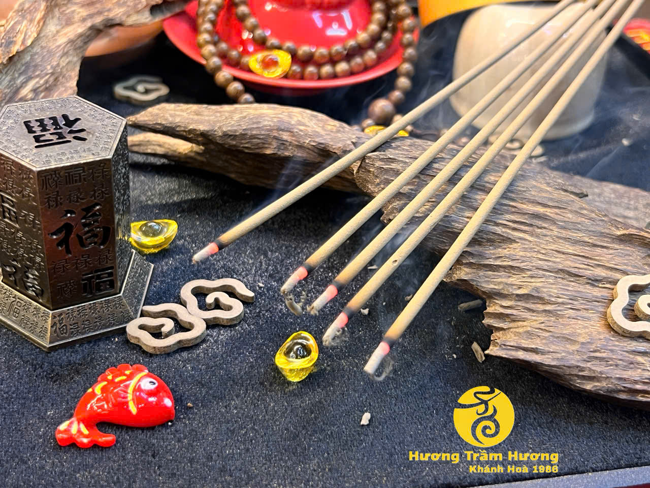 Nhang Trầm Gia Tiên 4 tấc Cao Cấp May mắn