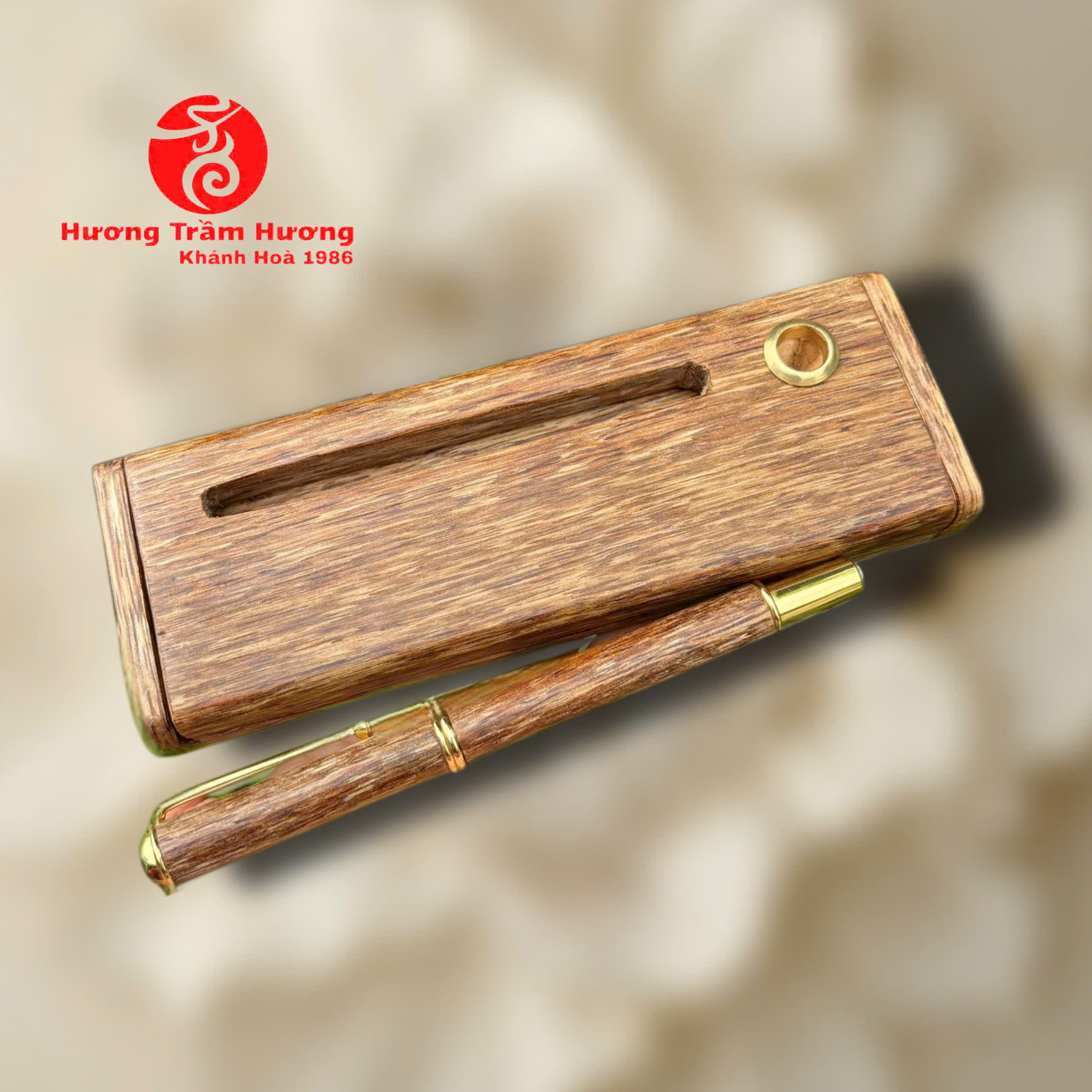 Bút Trầm Hương Thiên Minh Ngọc